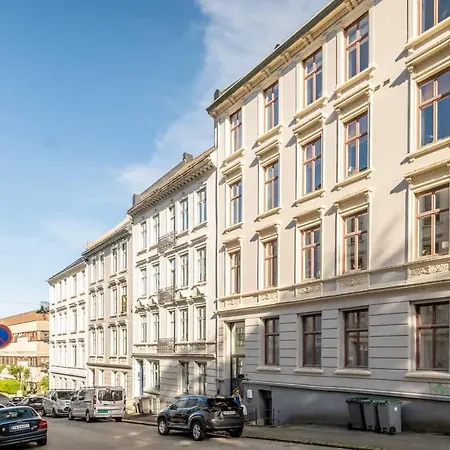 Apartment Dinbnb Appartments L 250 Meters From Bybanen I Vilvite I Built In 1800s Bergen