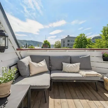 Dinbnb Appartments L 250 Meters From Bybanen I Vilvite I Built In 1800s * Bergen